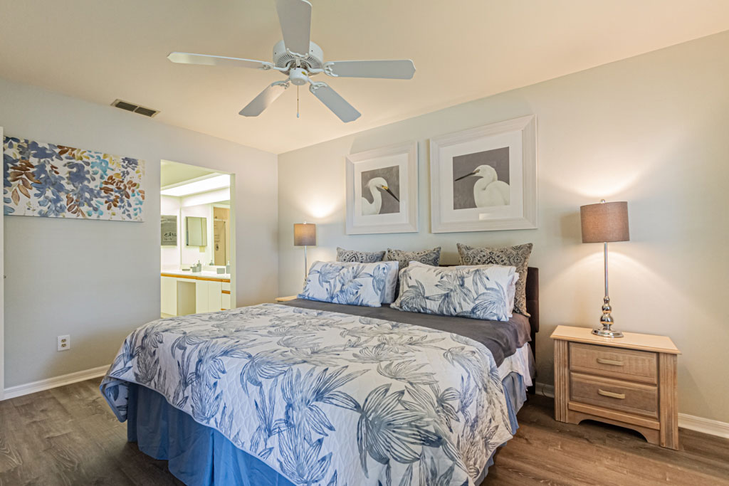 822 Gulf Pavillion #202 34108