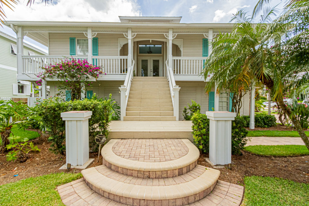 877 7th st s naples fl