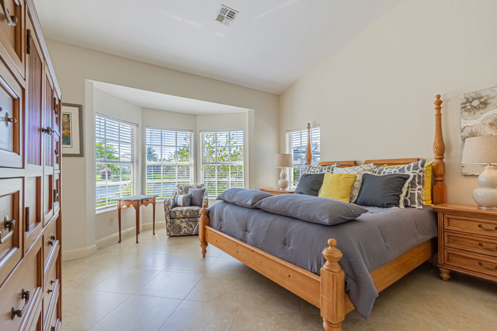 8949 lely island circle naples fl