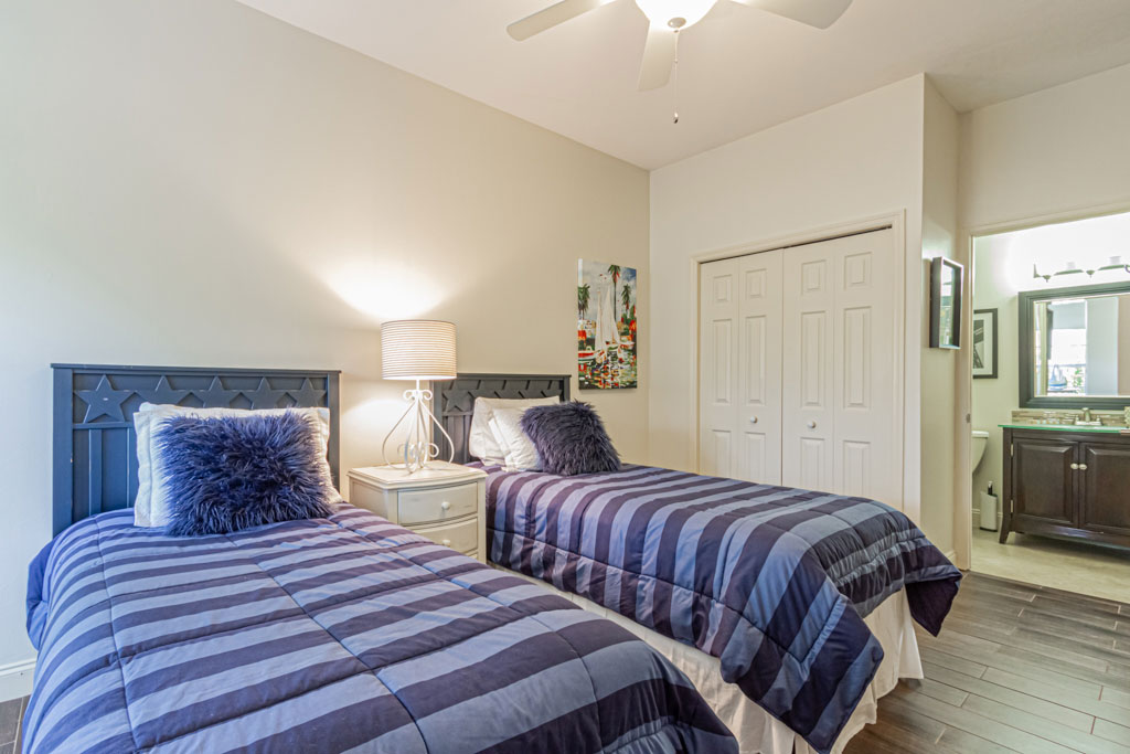 8949 lely island circle naples fl