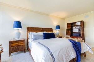 4031 Gulf Shore Blvd Naples FL