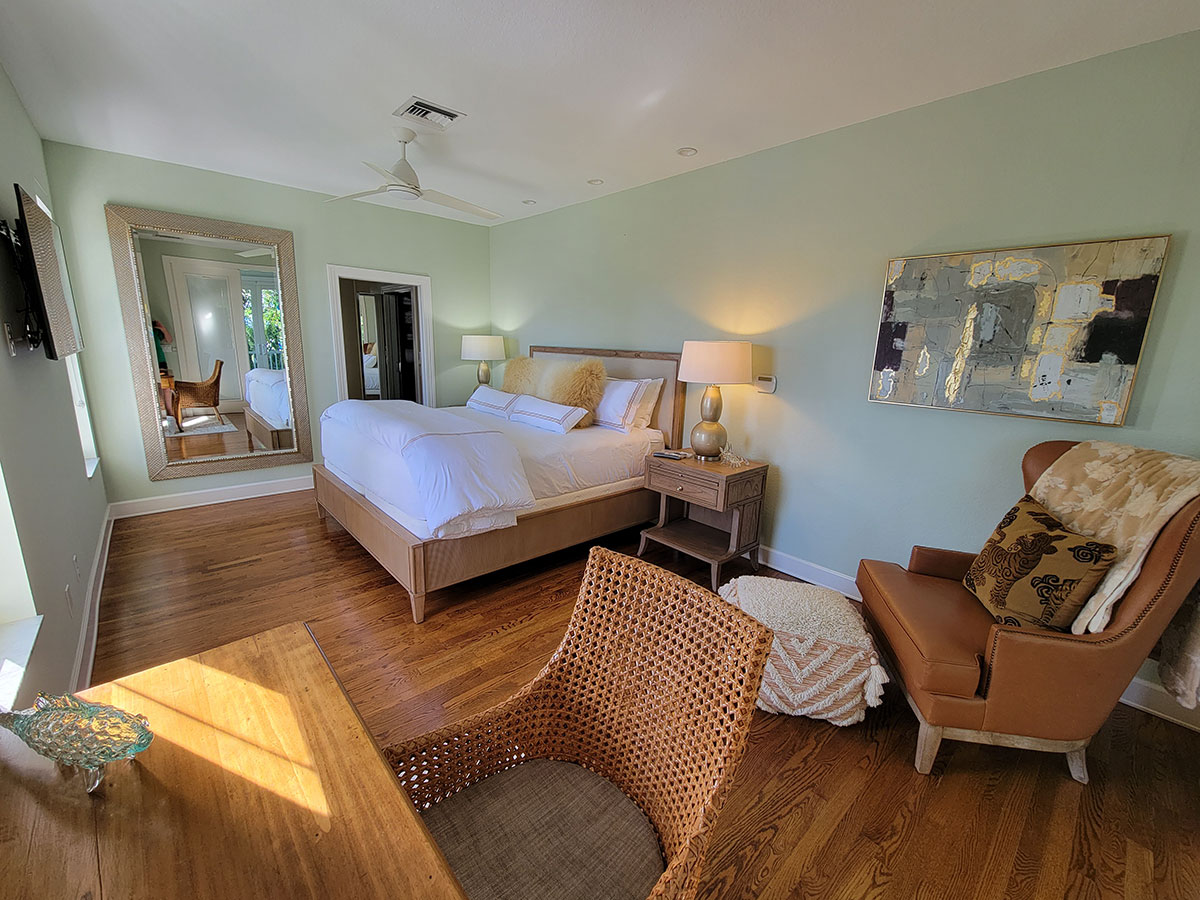 877-7th-Master-Bedroom