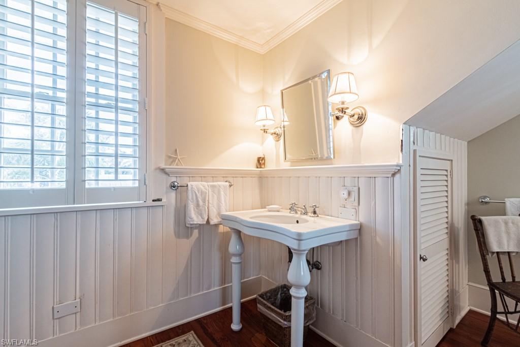 187-Broad-Ave-Naples-FL-34102-21