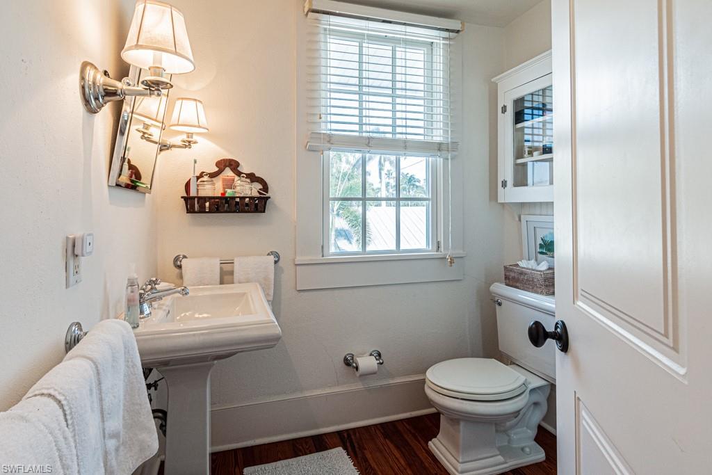 187-Broad-Ave-Naples-FL-34102-23