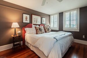 187-Broad-Ave-Naples-FL-34102-25