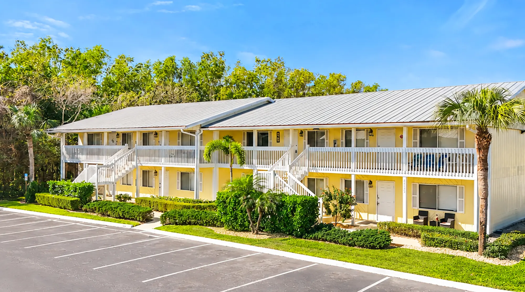 apartment for sale bayshore naples