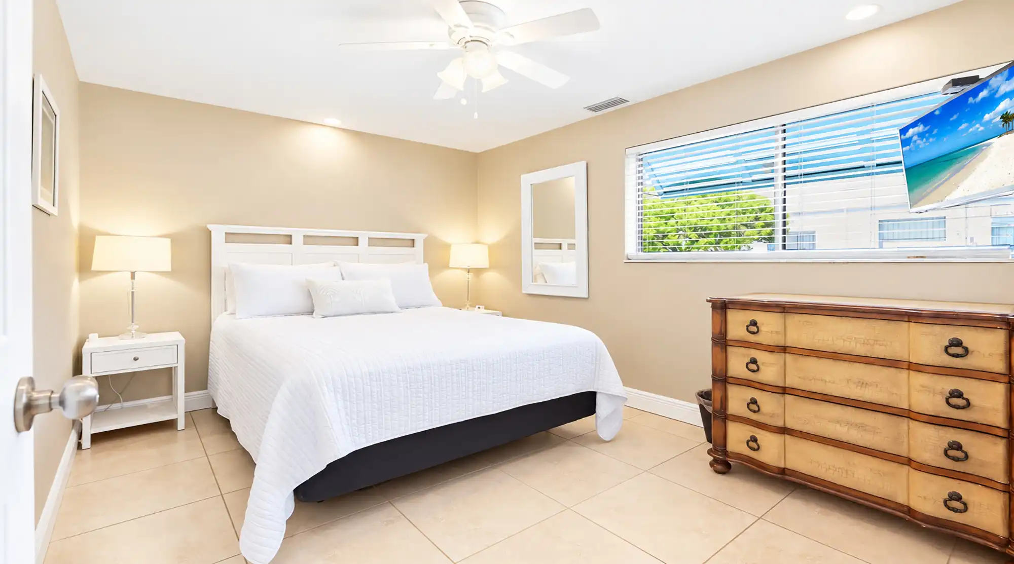 2 BEDROOM SUITE RENTAL NAPLES